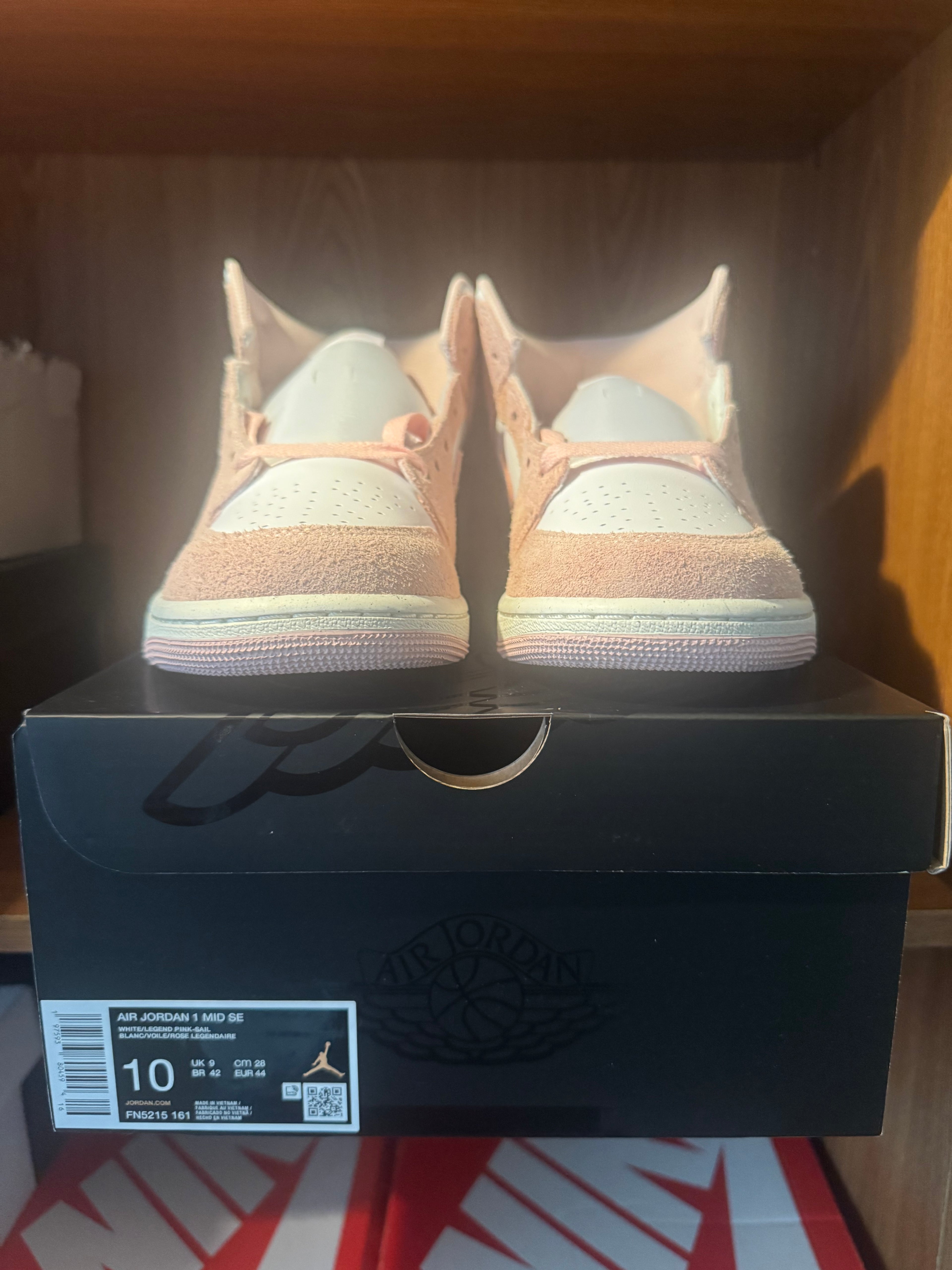 AIR JORDAN 1 MID SE
