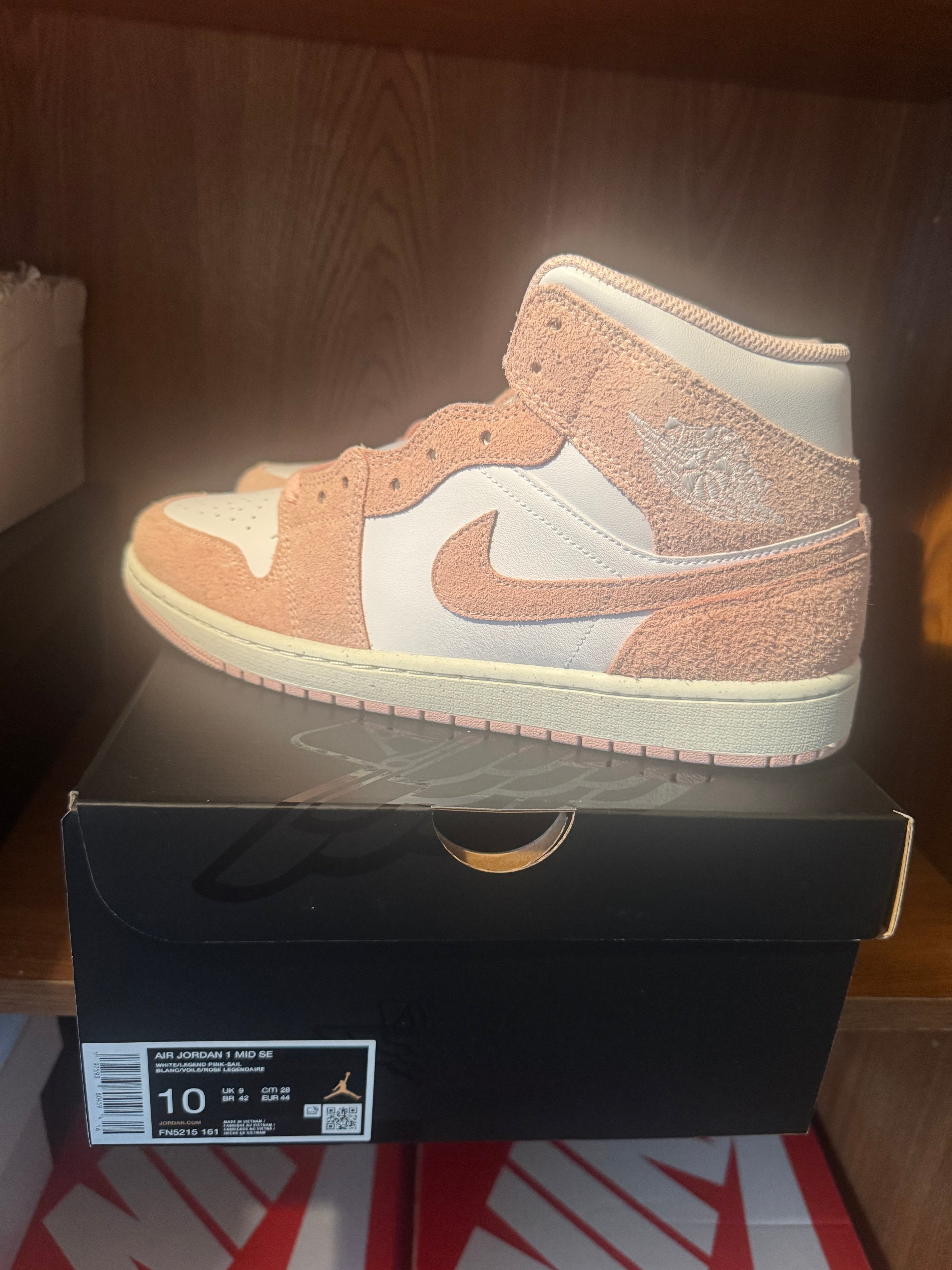 AIR JORDAN 1 MID SE