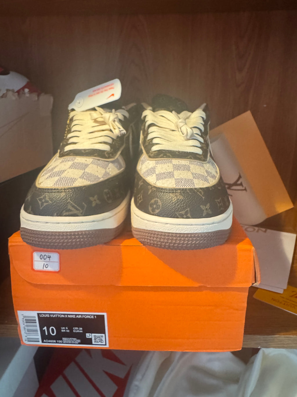 LOUIS VUITTON X NIKE AIR FORCE 1