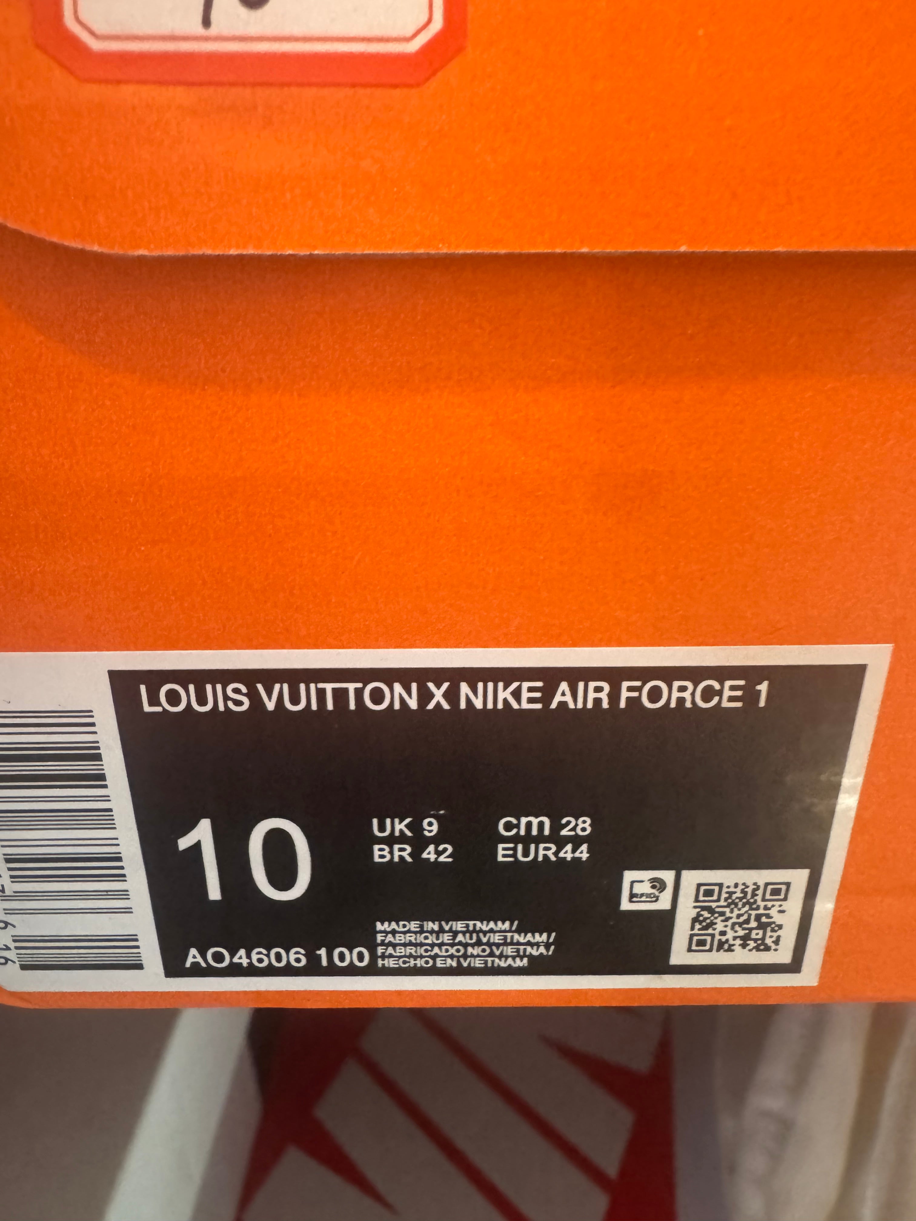 LOUIS VUITTON X NIKE AIR FORCE 1