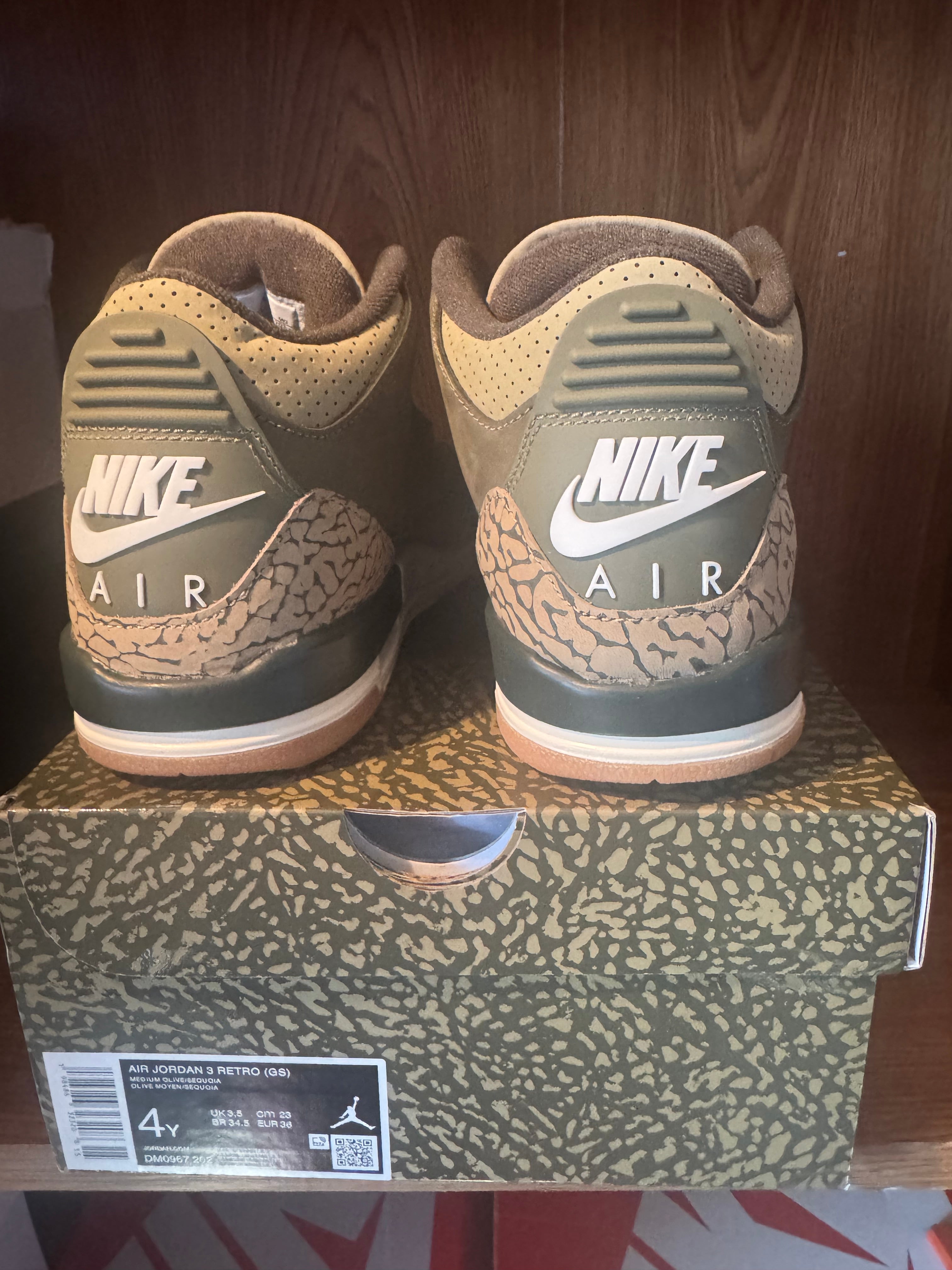 UNRELEASED AIR JORDAN 3 RETRO (GS)