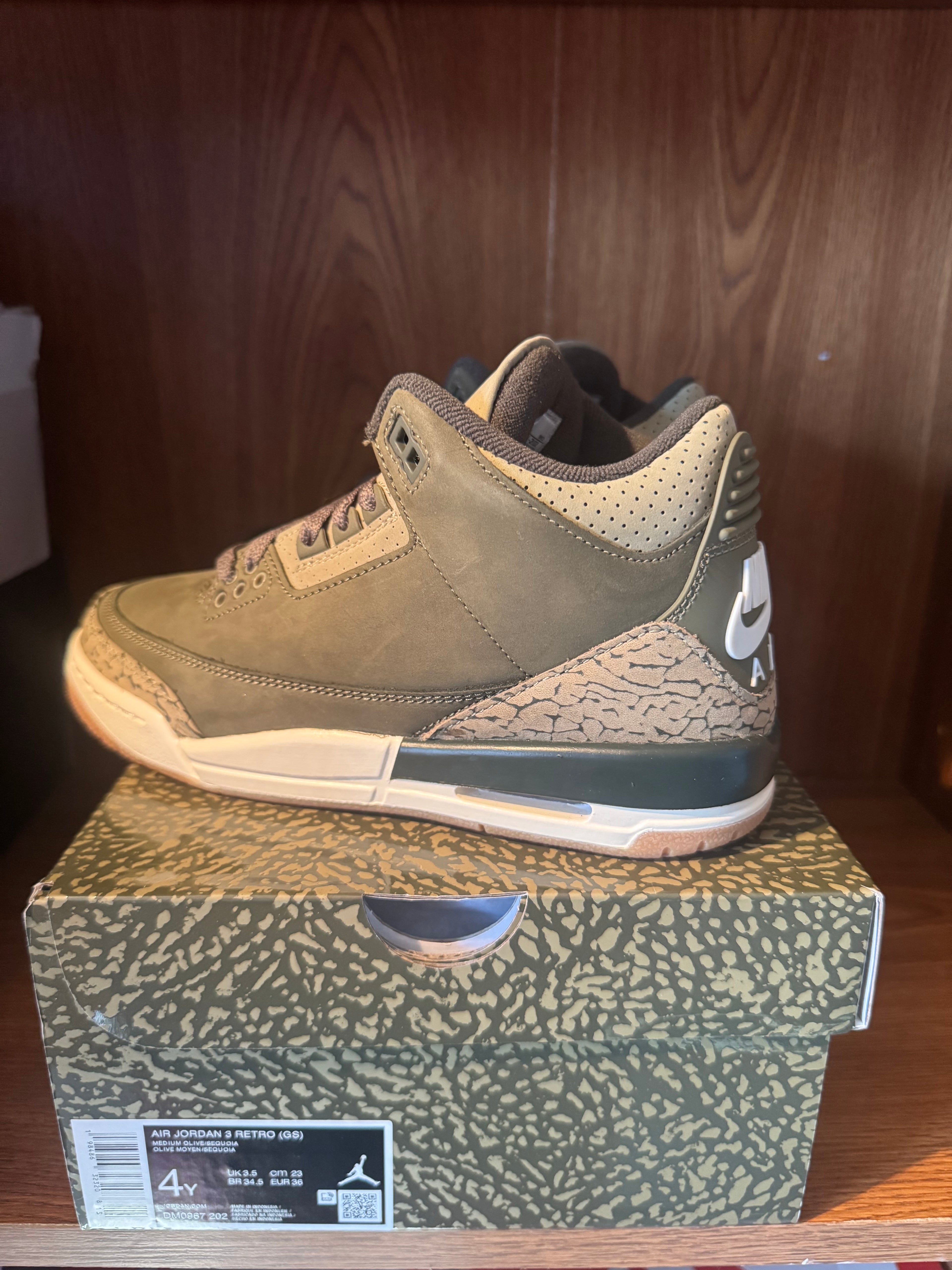 UNRELEASED AIR JORDAN 3 RETRO (GS)