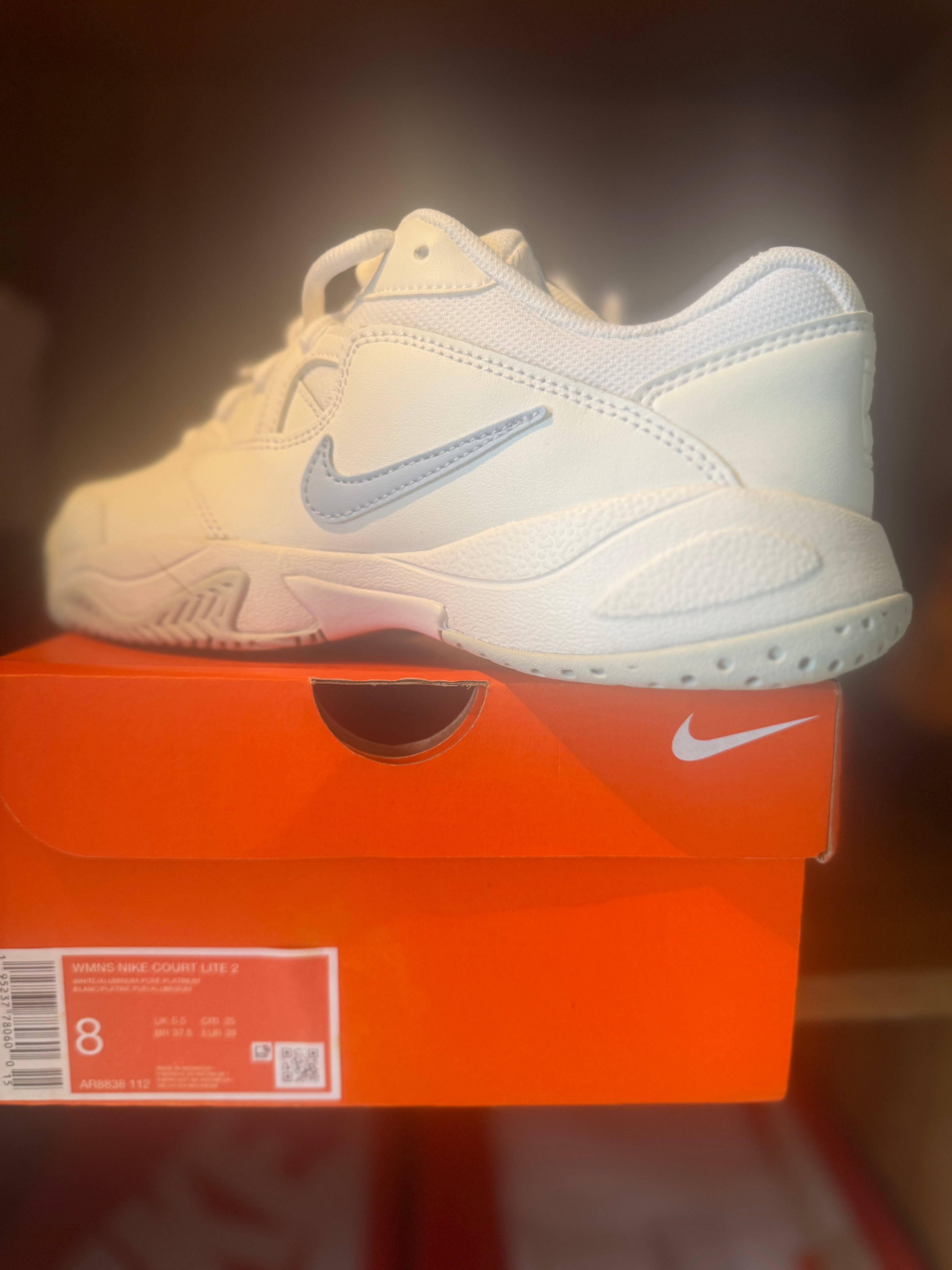 WMNS AIR MAX DAWN